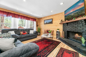 The Twisted Twig - Great amenities! Patio Deck for nights under the stars & trees, and Hot Tub!